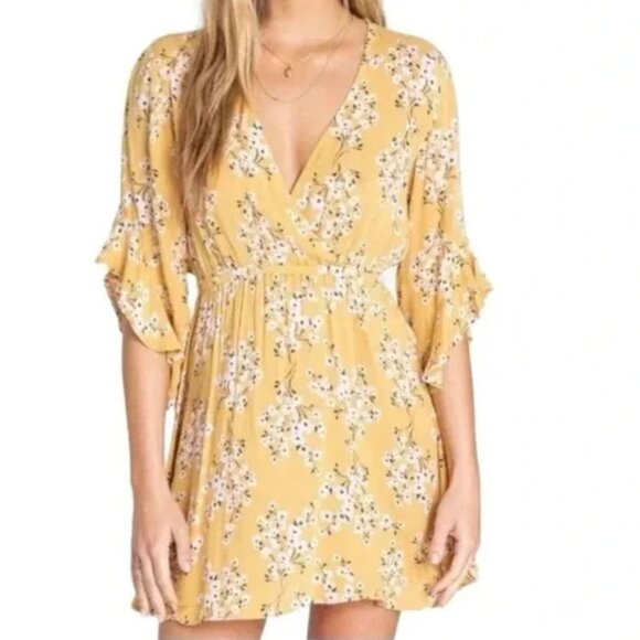Billabong Dresses & Skirts - Billabong | Yellow “Love Light” Floral Print Flutter Sleeves Mini Dress | Medium